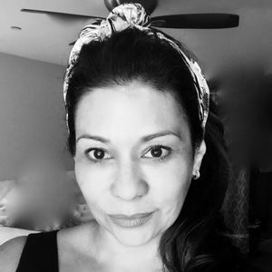 Meet your Posher, Yvette